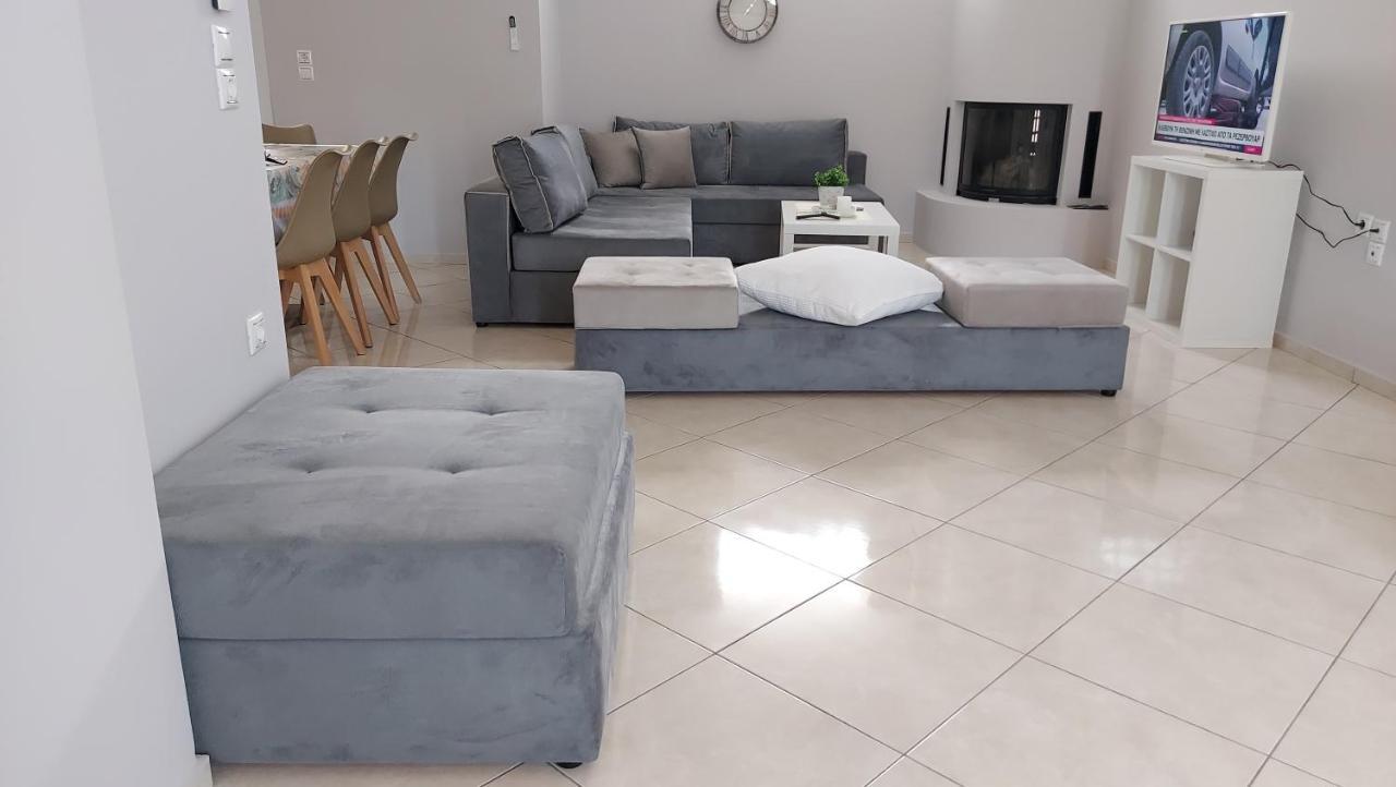 Gianni & Sophia Airport House Apartment อาร์เตมีดา ภายนอก รูปภาพ